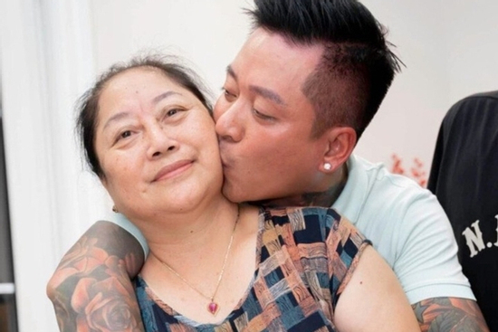 Người phụ nữ đặc biệt của Tuấn Hưng: Quá khứ vất vả, sẵn sàng bán nhà vì con