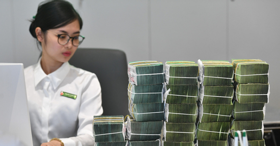 Lãi suất ngân hàng hôm nay 23/7/2025: Chuyện lạ lùng trên thị trường lãi suất