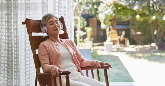 Nghỉ hưu rồi mới dám ly hôn: Tôi sống lại là chính mình ở tuổi 61
