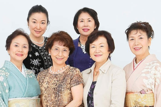Dịch vụ cho thuê 'bà ngoại' giá gần 600.000 đồng/giờ, giải quyết đủ loại nhu cầu