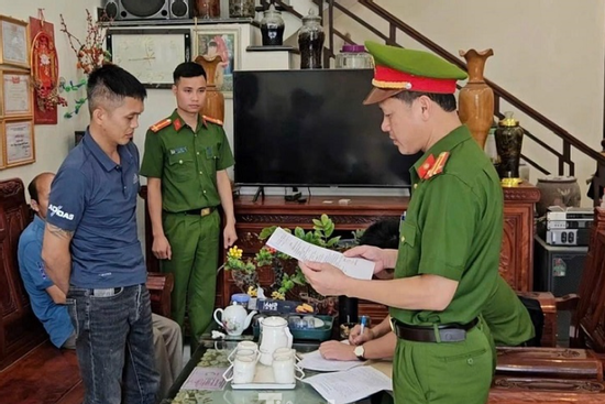 Khởi tố 2 đối tượng mua bán, tiêu thụ lợn nhiễm bệnh dịch tả châu Phi