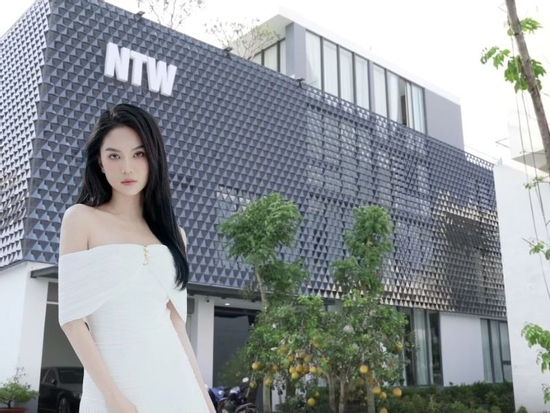 Ngọc Trinh công khai số tiền điện 1 tháng của căn biệt thự 50 tỷ