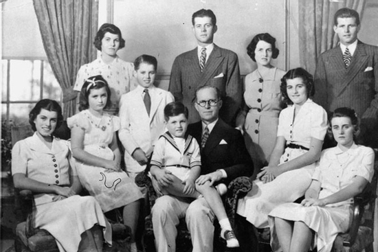 Lời nguyền gia tộc Kennedy: Hào quang và nước mắt kéo dài nhiều thế hệ