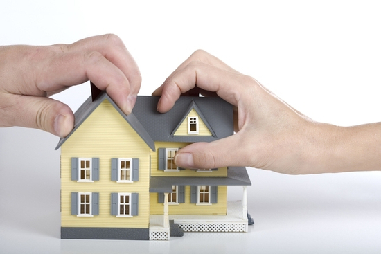 Sợ phải chia tài sản cho chồng, tôi không dám ly hôn