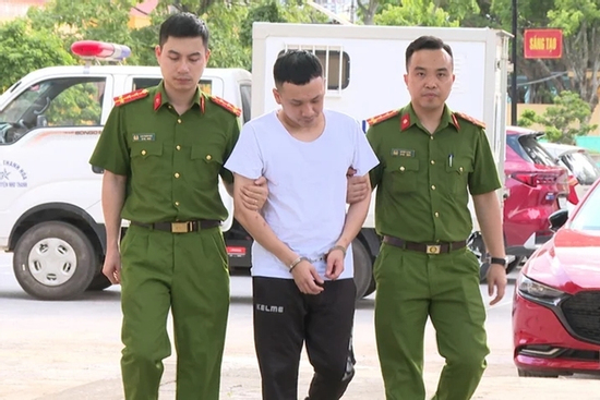 Bắt giam con nuôi trùm giang hồ Tuấn 'Thần đèn'