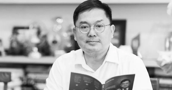 Từ sự ra đi của ông Hoàng Nam Tiến - chúng ta học được gì?
