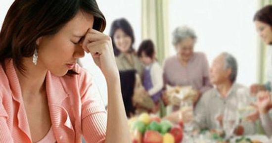 Gửi tiền đều đặn biếu bố mẹ chồng hàng tháng, tôi cay đắng khi nghe lời quy chụp từ ông bà
