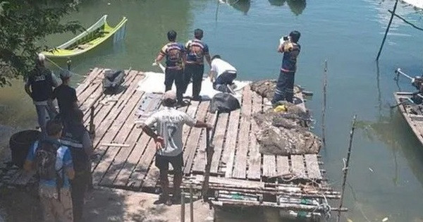 Phát hiện kinh hoàng: Thi thể phụ nữ bị xích chân, đè bằng bê tông ở bến tàu nổi tiếng Thái Lan