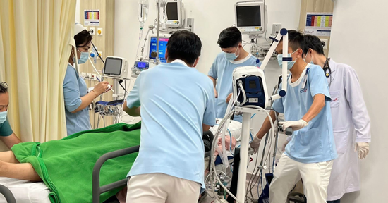 Người phụ nữ vỡ mạch máu não sau khi cãi nhau với con trai