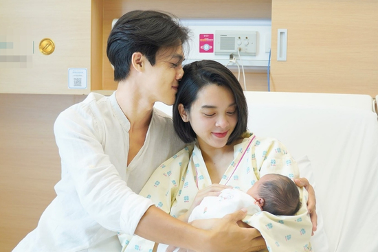 Quỳnh Lương sinh con gái cho chồng thiếu gia, nhan sắc đi đẻ đẹp cỡ nào