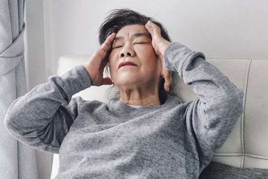 Vợ chồng già có lương hưu 15 triệu nhưng mỗi cuộc gọi từ con trai lại khiến tim tôi thắt lại vì lo sợ