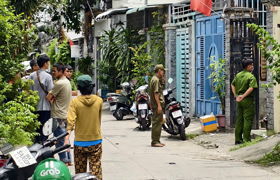 Người phụ nữ tử vong trong căn nhà khóa trái ở TPHCM