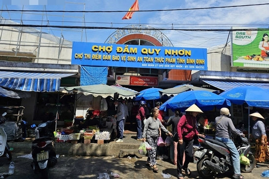 Thịt lợn ế ẩm vì dịch tả lợn châu Phi, tiểu thương tại Gia Lai điêu đứng