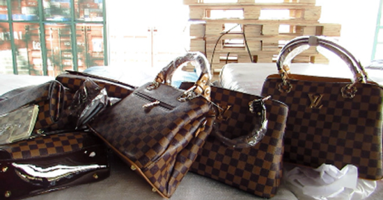 Danh tính đối tượng rao bán túi Louis Vuitton, Chanel, Gucci chiếm đoạt hơn 6 tỷ đồng