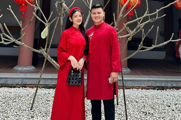 Hé lộ số tiền khủng vợ chồng Quang Hải vừa chuyển khoản ủng hộ người dân Cuba