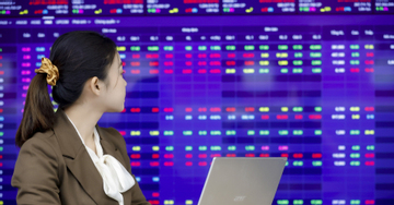VN-Index đứt mạch 9 phiên tăng: Chứng khoán còn hút dòng tiền tỷ USD?