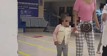 Bị dao đâm vào đầu, bé gái có thái độ khiến cả bệnh viện sốc nặng