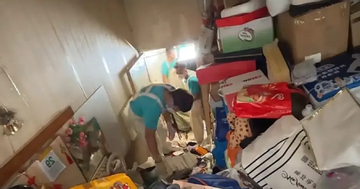 Hàng xóm kêu cứu vì mùi hôi, chủ nhà sốc khi mở cửa căn hộ cho thuê