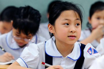 Miễn học phí, học sinh vẫn phải đóng những khoản tiền nào trong năm học mới?