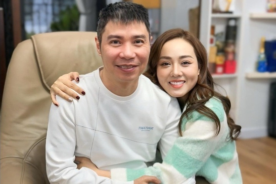 Gây tranh cãi vì xưng hô trống không với chồng, bà xã Công Lý nói gì?