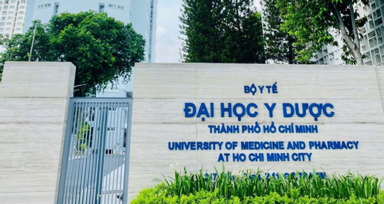 Hàng trăm thí sinh xét tuyển vào ĐH Y Dược TPHCM phải cung cấp minh chứng IELTS