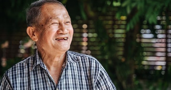 Nghỉ hưu không phải là già: 4 thói quen giúp cụ ông U70 sống an yên, hạnh phúc