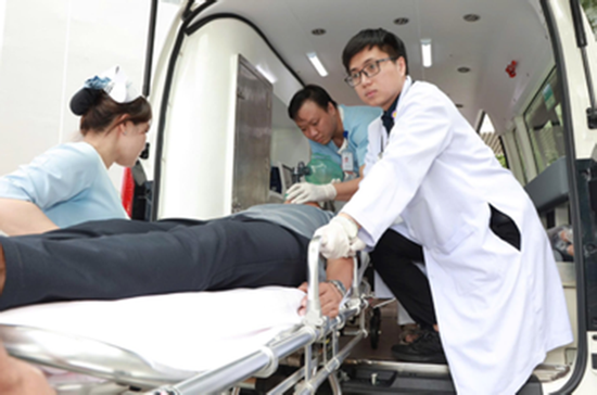 Nam kỹ sư không qua khỏi khi ngừng tim trong nhà vệ sinh lúc sáng sớm