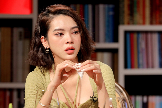 Quỳnh Lương gặp hiện tượng lạ sau khi sinh con