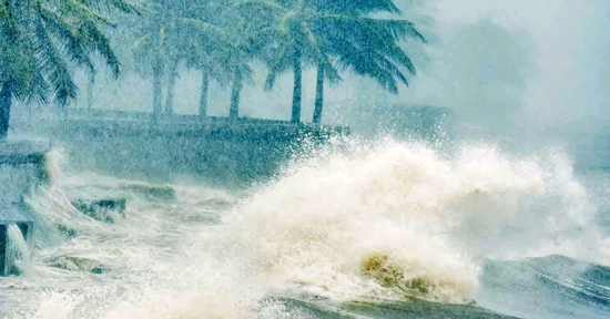Đặc điểm 'dị thường' của bão số 5, trọng tâm gió mạnh kèm mưa xối xả ở 3 tỉnh