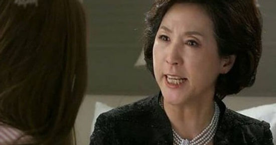 Đang mang bầu, tôi vẫn quyết định ly hôn ngay lập tức sau câu nói của mẹ chồng