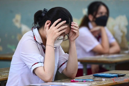 Thí sinh đủ điểm đỗ đại học nhưng không biết trúng tuyển trường nào, Bộ GD-ĐT nói gì?
