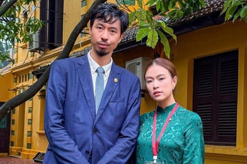 Hoàng Thùy Linh đăng ảnh bên Đen Vâu