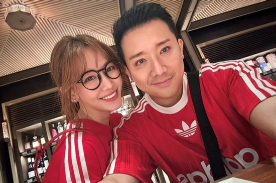 Vợ chồng Trấn Thành cùng làm một chuyện giữa đêm khiến dân tình bất ngờ