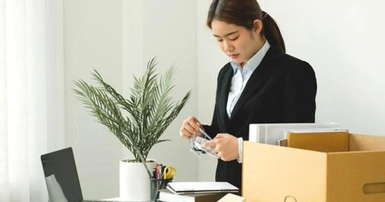 Thất nghiệp ở tuổi 35: Cái giá của sự an nhàn ở tuổi 25 và 4 bài học xương máu