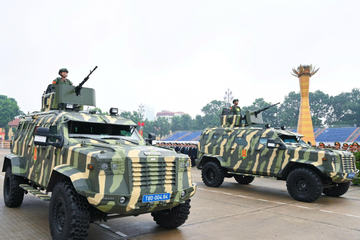 Cận cảnh dàn 'quái thú' chống đạn hộ tống, bảo vệ nguyên thủ tham gia diễu binh tại Đại lễ A80