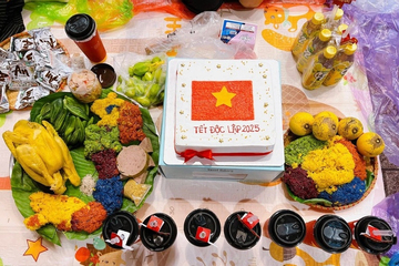 Nhóm chị em ở Phú Thọ nấu 1 tạ xôi, luộc 4 con gà đi xem tổng duyệt diễu binh
