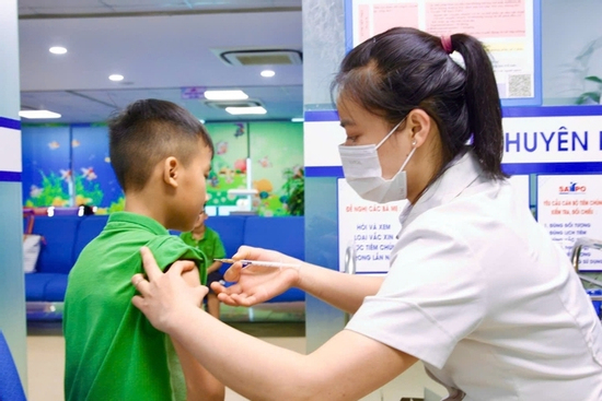 Vì sao cúm dễ bùng phát trong mùa tựu trường?