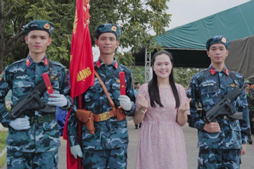Vợ Đỗ Duy Mạnh bị chỉ trích vì thời trang 'dị' khi đi tặng quà chiến sĩ tham gia diễu binh