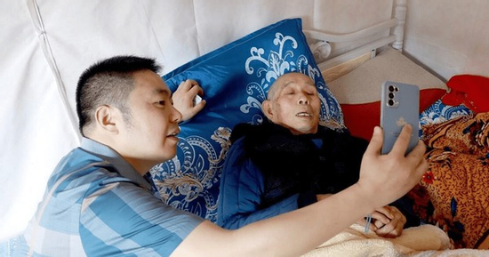 Bố tôi tiết kiệm 184 triệu từ lương hưu 18 triệu/tháng: Sự thật khiến tôi day dứt