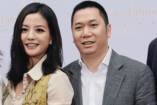 Sai lầm khiến Triệu Vy đóng băng hết tài sản