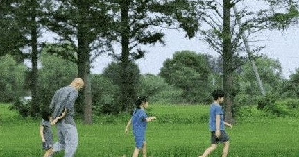 Vợ chồng bỏ 50 tỷ đồng về quê dựng cơ ngơi xanh mát sống thảnh thơi