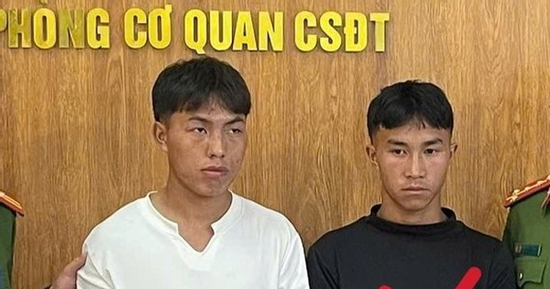 Sau bữa rượu ốc, 2 nam thanh niên rủ 2 bé gái 12 và 13 tuổi thuê phòng nghỉ quan hệ tình dục