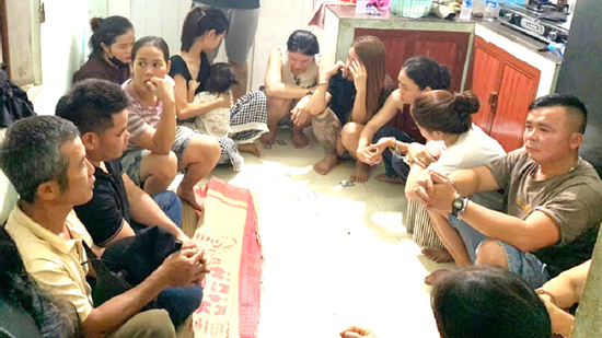 Nghệ An: Triệt phá 'boong ke' cờ bạc lắp camera và cảm biến báo động