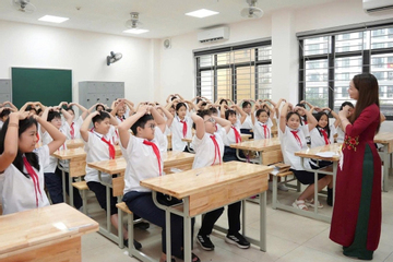 Nan giải bài toán sĩ số học sinh/lớp vượt quy định