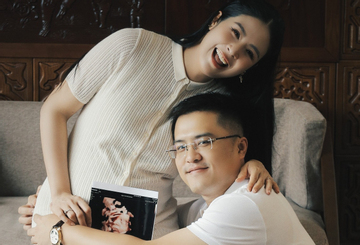 Hoa hậu Ngọc Hân cùng chồng và mẹ đẻ kỷ niệm tháng cuối thai kỳ