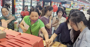 Bánh Trung thu lên kệ sớm, đa dạng phân khúc, thị trường sôi động ngay đầu mùa