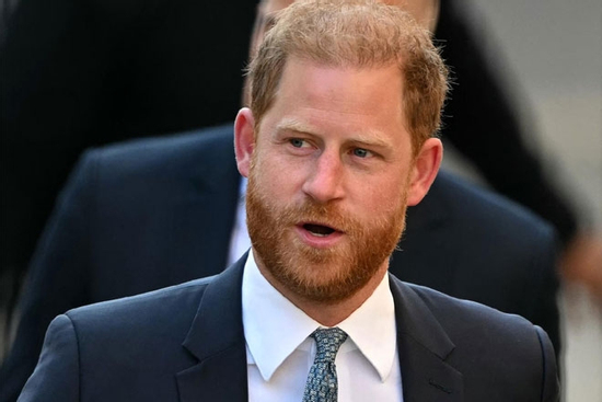 Harry giải trình về cuốn hồi ký chỉ trích Hoàng gia Anh