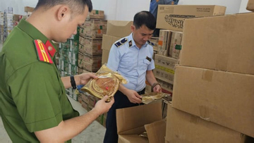 Hà Nội tiếp tục thu giữ 600 bánh trung thu nhập lậu