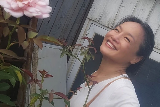Vẻ ngoài mộc mạc của nghệ sĩ Tú Oanh 'Gió ngang khoảng trời xanh'