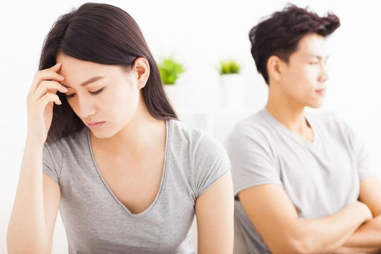 Chồng lười việc nhà nhưng người yêu cũ nhờ gì cũng làm, mèo ốm chị ấy cũng gọi